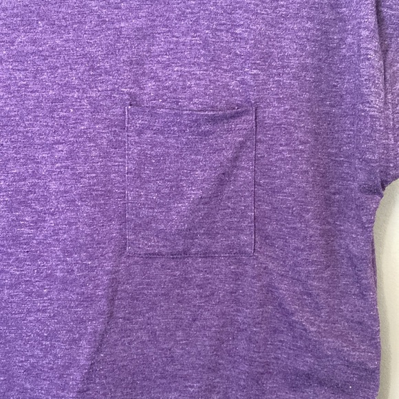 ๐ Purple pocket tshirt - medium - Picture 3 of 5